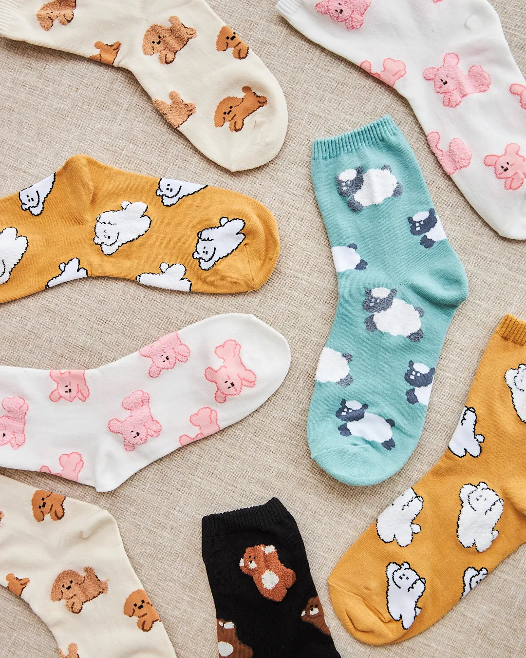 chaussettes mignonnes seoul station