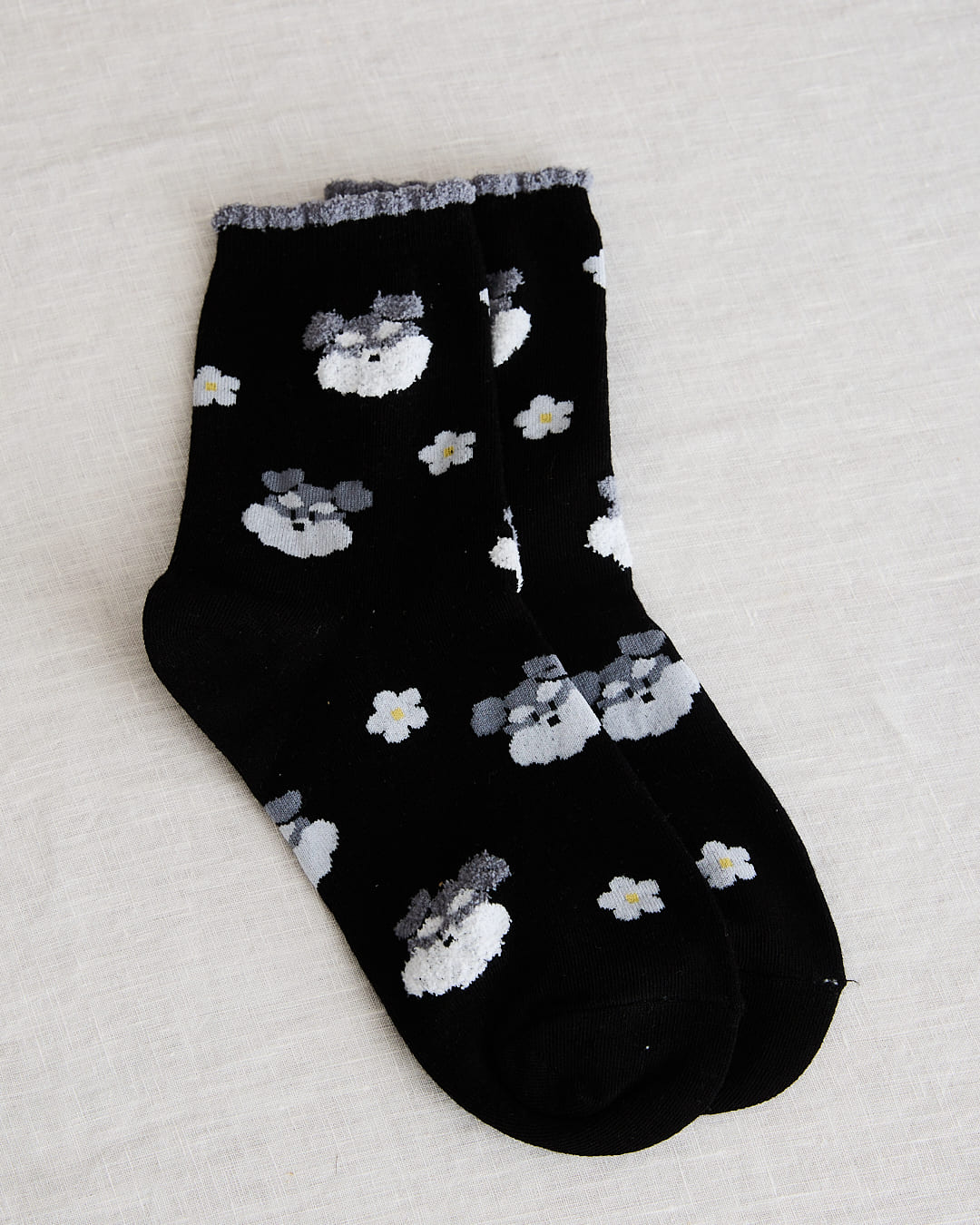chaussettes seoul station chien noir